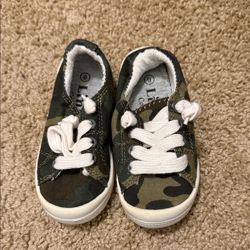 Link Green and Black Camouflage Kids Sneakers